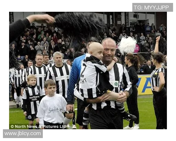 21世纪五大足球巨星的巅峰对决与传奇岁月解析